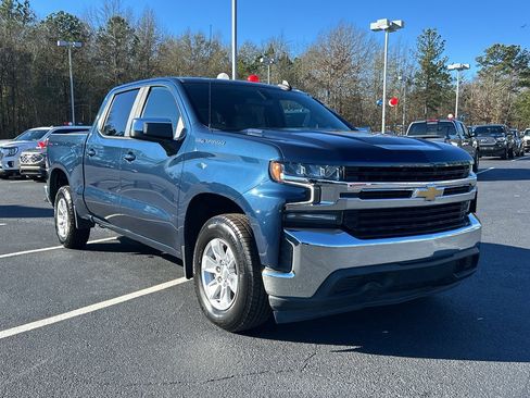 Used 2021 Chevrolet Silverado 1500 LT image 3