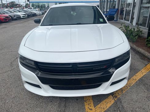 Used 2018 Dodge Charger R/T w/ Plus Group RWD image 6