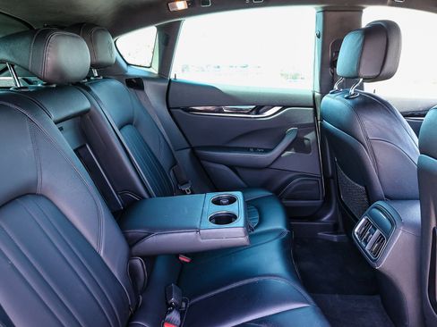 Used 2023 Maserati Levante Modena AWD/4WD image 19