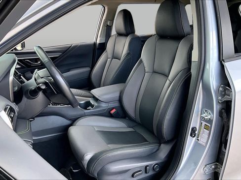 Used 2024 Subaru Outback Onyx Edition XT AWD/4WD image 8