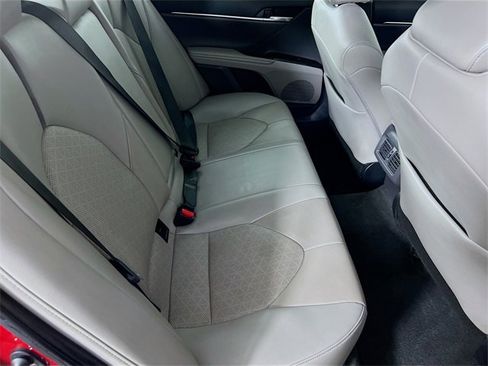 Used 2023 Toyota Camry XSE image 28