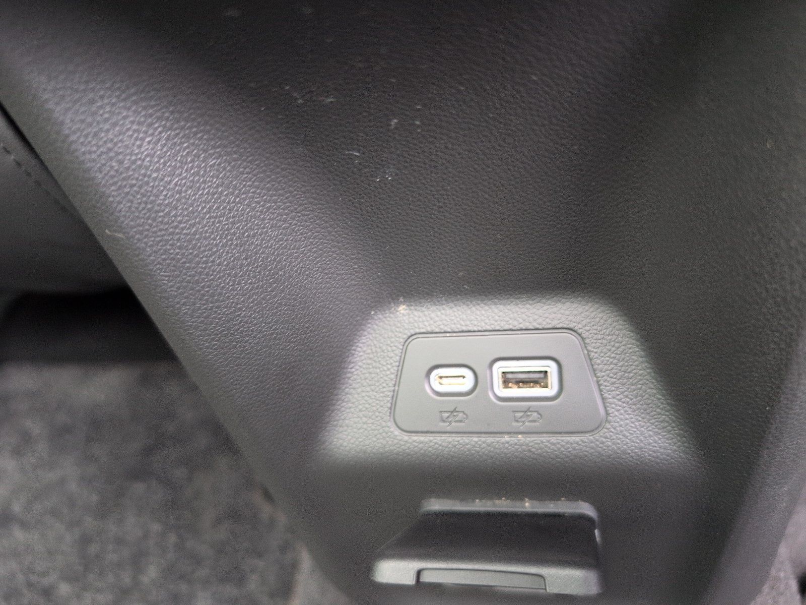 Used 2023 Buick Envision Avenir AWD/4WD image 15