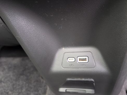 Used 2023 Buick Envision Avenir AWD/4WD image 15