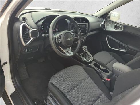 Used 2024 Kia Soul LX w/ Option Group 015 image 10