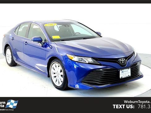 Certified 2018 Toyota Camry LE w/ Convenience Package image 1