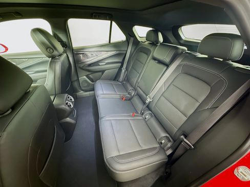 Used 2024 Chevrolet Blazer EV LT image 28