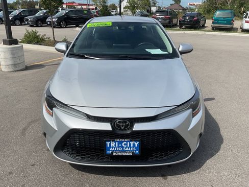 Used 2021 Toyota Corolla LE FWD image 12