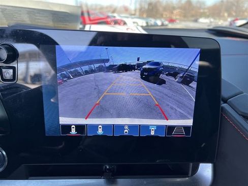 Used 2024 Chevrolet Corvette Stingray Premium Conv w/ Z51 Performance Package image 26