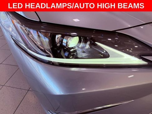 Certified 2024 Lexus ES 350 w/ Technology Package image 10
