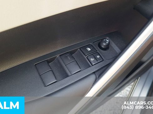 Used 2026 Toyota Corolla Cross L FWD image 14