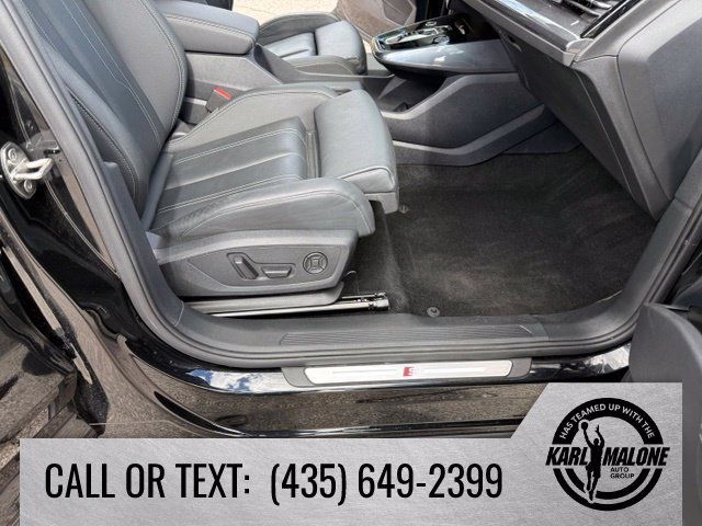 Used 2024 Audi Q4 e-tron Premium w/ Convenience Package AWD/4WD image 37