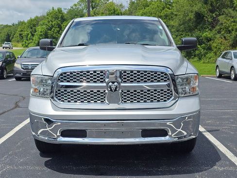 Used 2017 RAM 1500 Classic SLT AWD/4WD image 11
