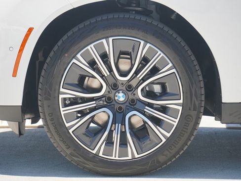 Used 2025 BMW X3 xDrive30i w/ Premium Package image 5