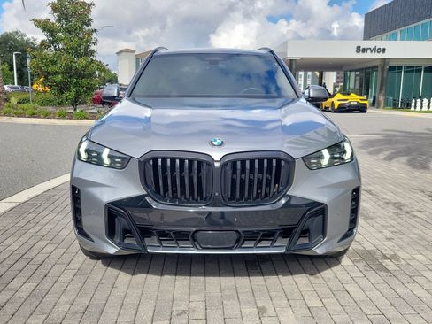 Used 2025 BMW X5 xDrive40i w/ M Sport Package AWD/4WD image 9