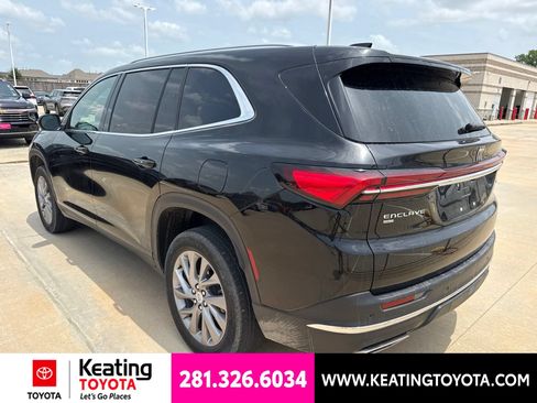 Used 2025 Buick Enclave Preferred AWD/4WD image 5