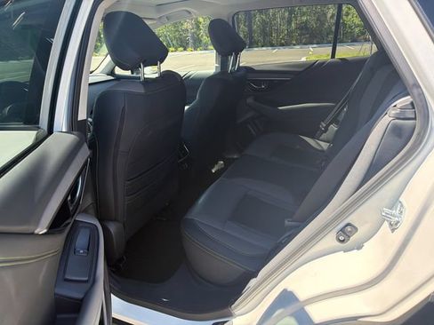 Used 2025 Subaru Outback Onyx Edition AWD/4WD image 6