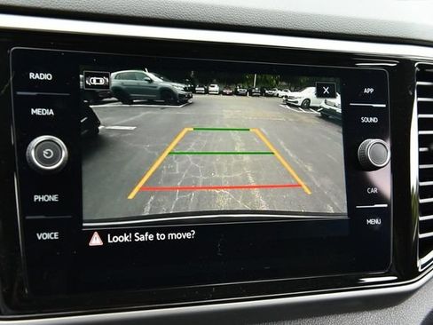 Used 2023 Volkswagen Atlas Cross Sport SE w/ Panoramic Sunroof Package AWD/4WD image 13