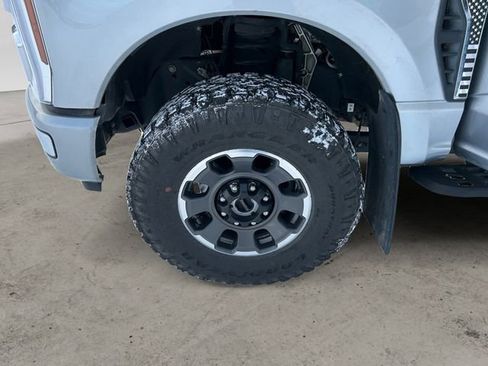 Used 2024 Ford F350 Platinum w/ Tremor Off-Road Package image 14