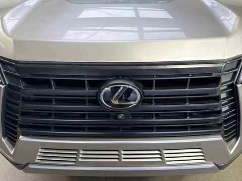 Used 2024 Lexus GX 550 AWD/4WD image 29