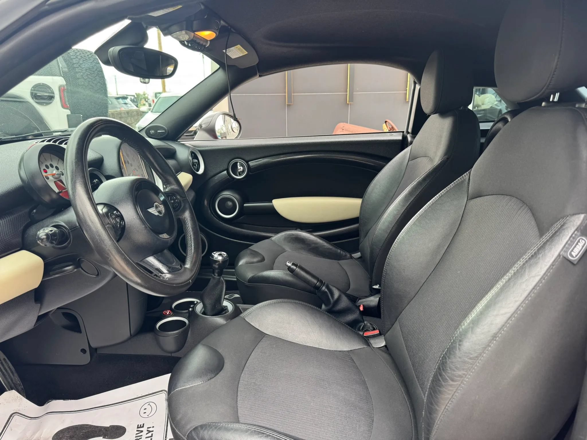 Used 2012 MINI Cooper Coupe S FWD image 11