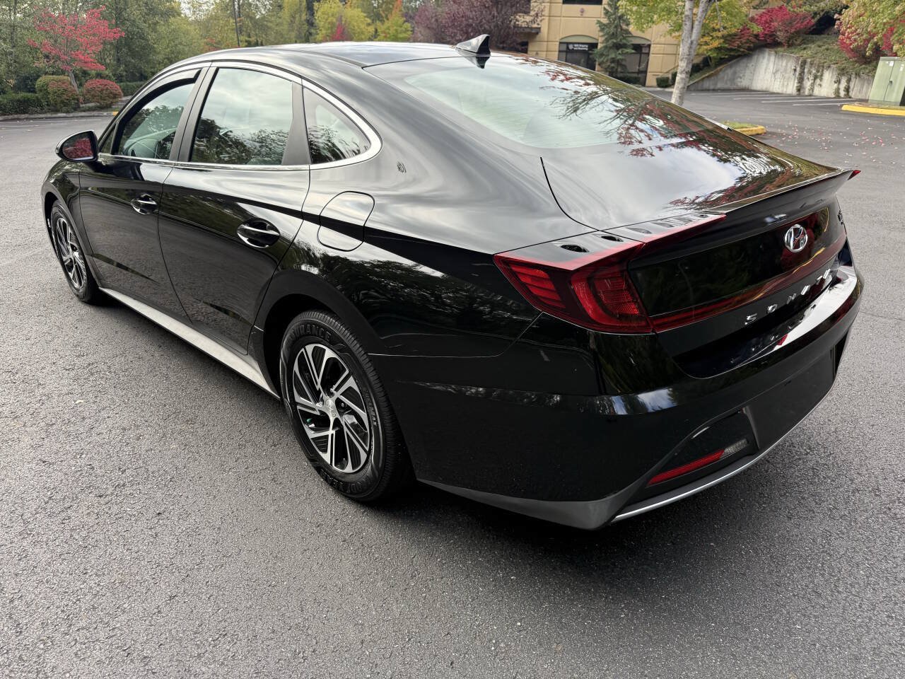 Used 2021 Hyundai Sonata Blue FWD image 3