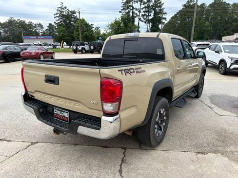 Used 2017 Toyota Tacoma TRD Off-Road w/ Tow Package RWD image 6