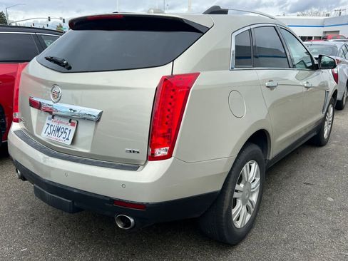 Used 2015 Cadillac SRX Luxury w/ Trailering Package image 2
