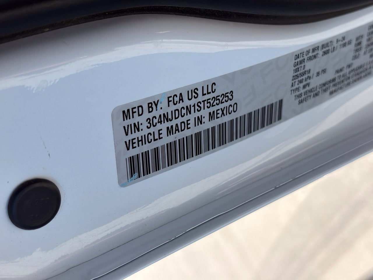 Used 2025 Jeep Compass Limited AWD/4WD image 13