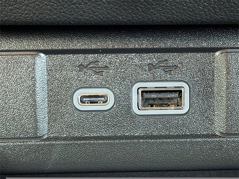 New 2026 GMC Canyon Elevation w/ Convenience Package image 25