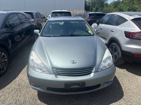 Used 2003 Lexus ES 330 FWD image 2
