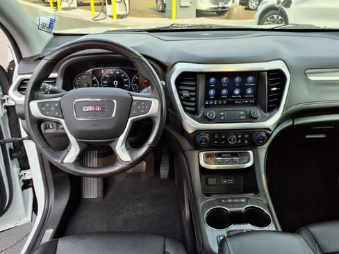 Used 2022 GMC Acadia SLT w/ Technology Package image 13
