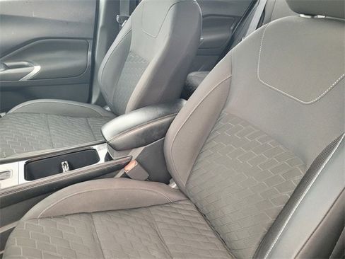 Certified 2021 Nissan Kicks SV image 13