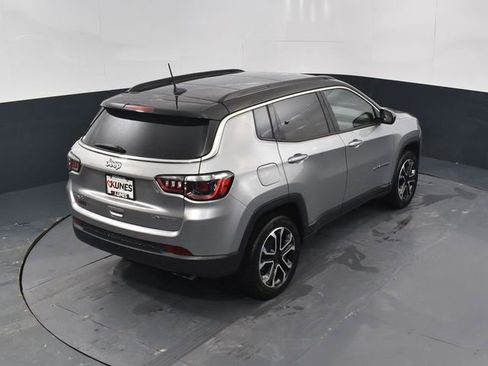 Used 2022 Jeep Compass Limited w/ Sun and Sound Group image 48