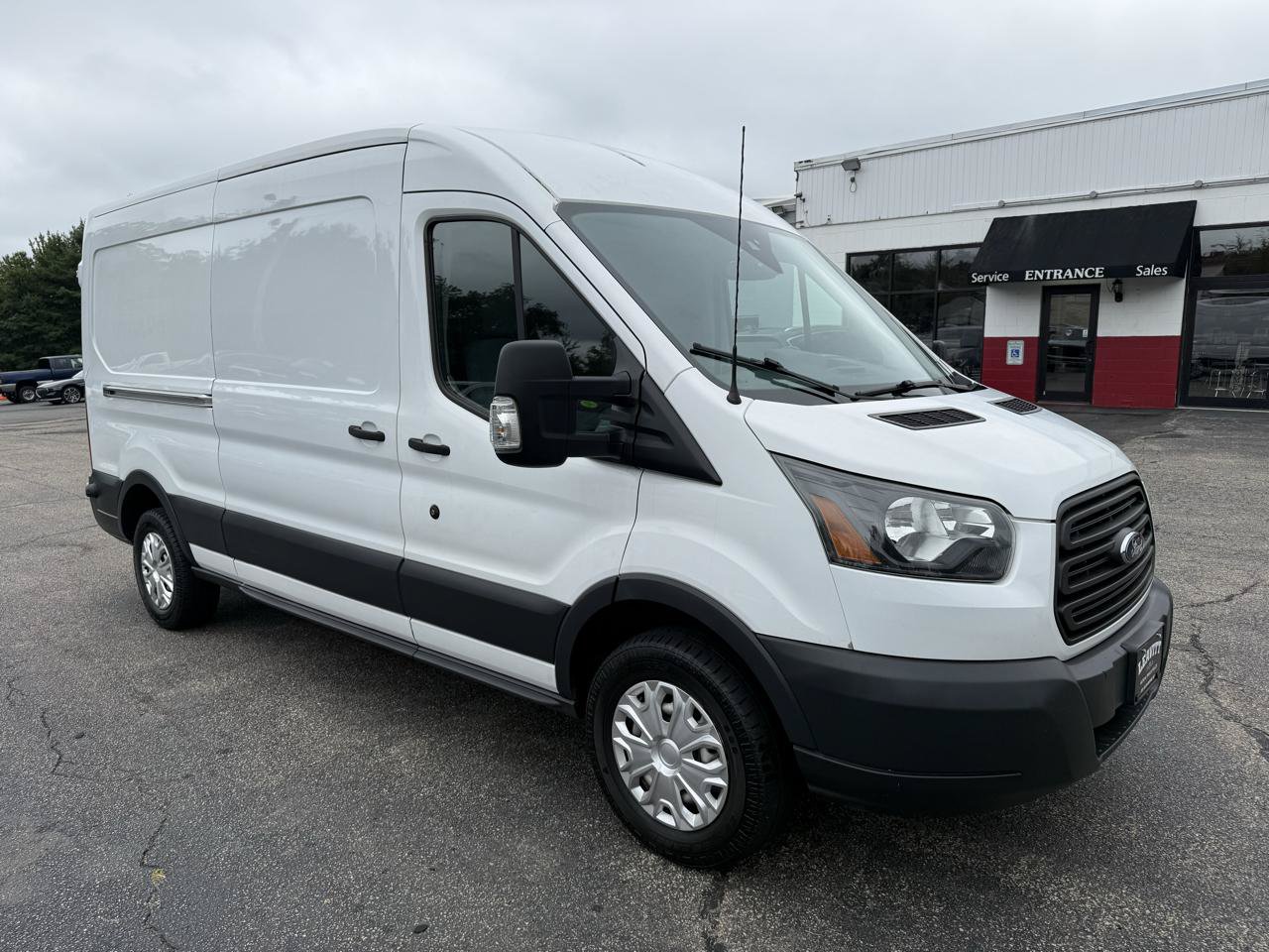 Used 2015 Ford Transit 150 148 Medium Roof w/ Interior Upgrade Package RWD image 12