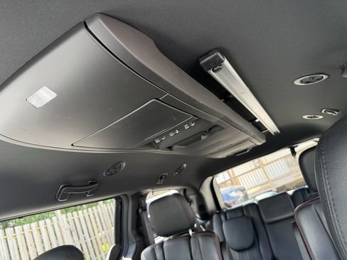 Used 2017 Dodge Grand Caravan GT w/ Safety Sphere Group FWD image 15