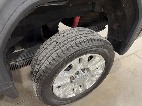 Used 2020 GMC Sierra 2500 Denali w/ Denali Ultimate Package image 22