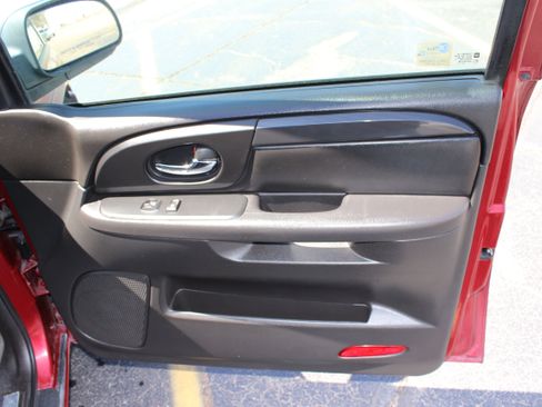 Used 2009 GMC Envoy SLE w/ Sun And Sound Package AWD/4WD image 14