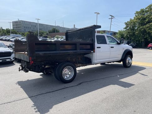 Used 2022 RAM 5500 Tradesman w/ Chrome Appearance Group AWD/4WD image 8