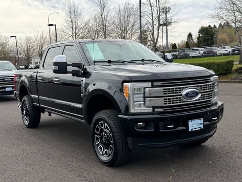 Used 2017 Ford F350 Platinum w/ Platinum Ultimate Package image 2