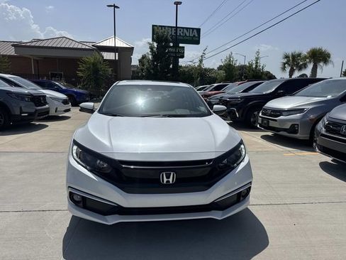 Used 2019 Honda Civic EX image 2