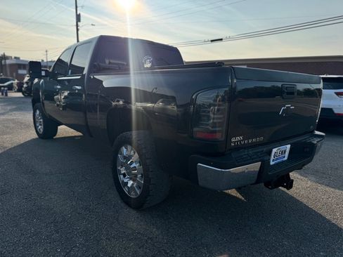 Used 2014 Chevrolet Silverado 2500 LT w/ Z71 Appearance Package AWD/4WD image 4