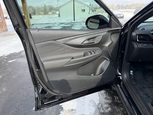 Used 2026 Buick Envista Sport Touring w/ Convenience I Package image 12