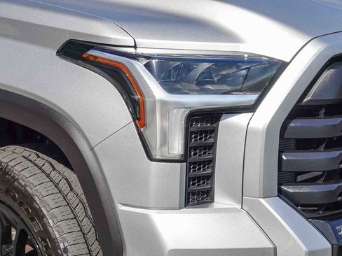 Used 2024 Toyota Tundra Limited AWD/4WD image 9