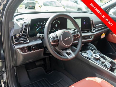 Used 2025 Kia Sportage SX Prestige image 16