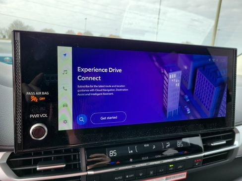 New 2026 Toyota Sienna XLE image 23