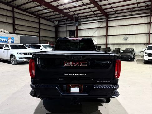 Used 2020 GMC Sierra 2500 Denali w/ Denali Ultimate Package AWD/4WD image 6