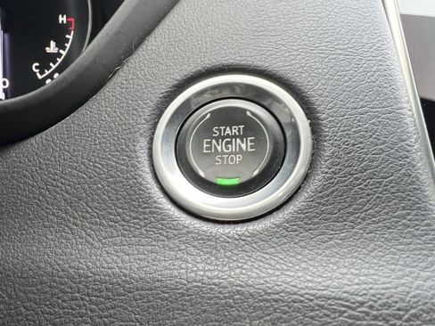 Used 2021 Cadillac XT4 Sport image 12