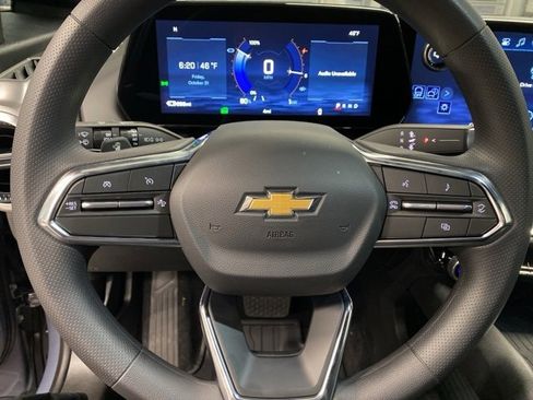 New 2026 Chevrolet Equinox EV LT image 13