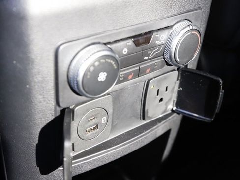 Used 2021 Ford Explorer Platinum w/ Equipment Group 601A image 18