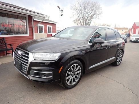 Used 2017 Audi Q7 3.0T Prestige w/ Prestige Package image 3